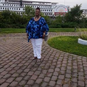 Meet your Posher, Sharon